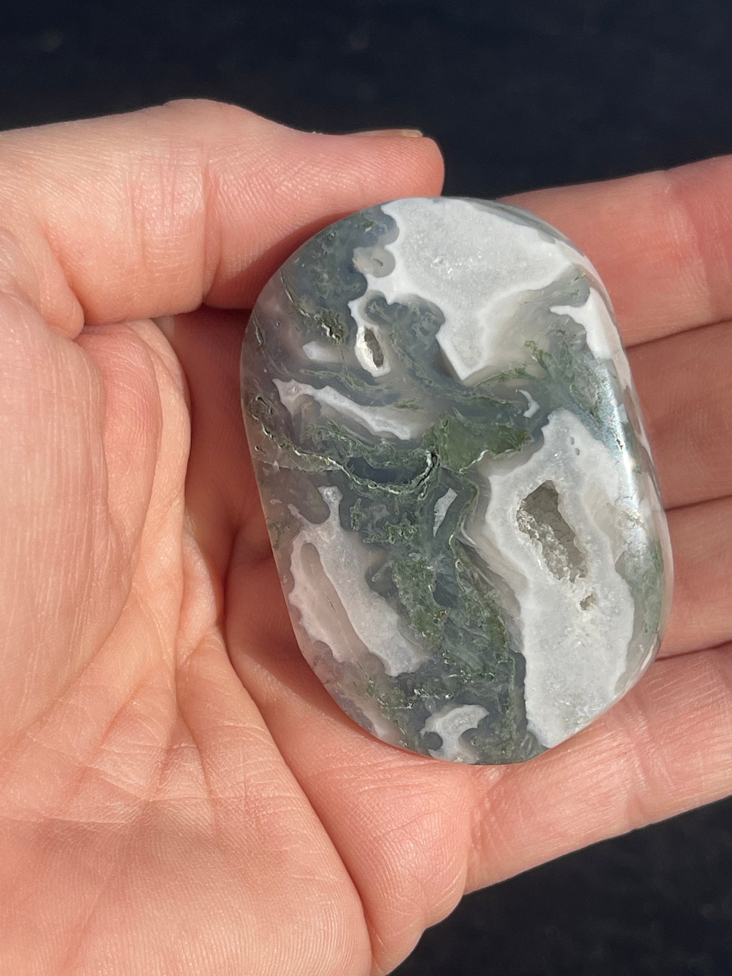 Moss Agate Palm Stone